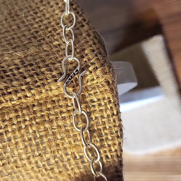 Amazing Simulated Emerald Necklace - NWOT - Adjustable - Picture 4 of 7